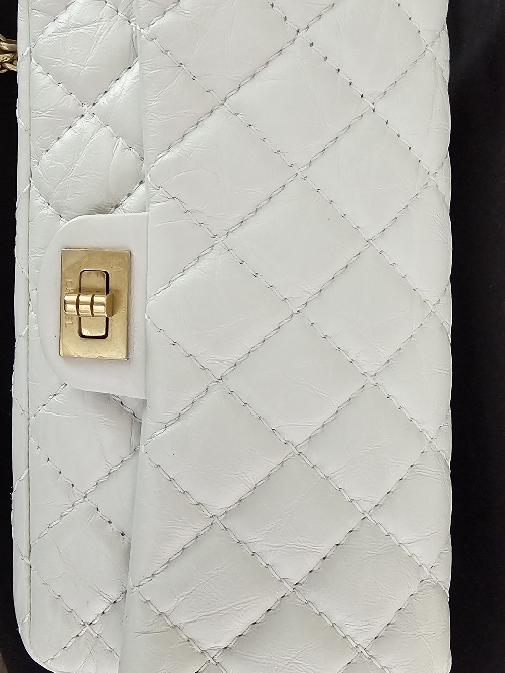 CHANEL Reissue White Quilted Mini Waist Bag with Gold-Tone Turn Lock AUTHENTIC - Picture 12 of 12